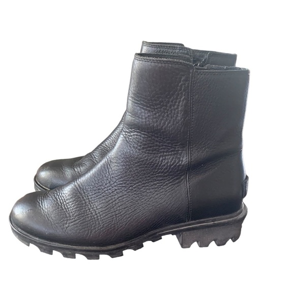 Sorel Shoes - Sorel Phoenix Black Leather Waterproof Ankle Boot Size 7